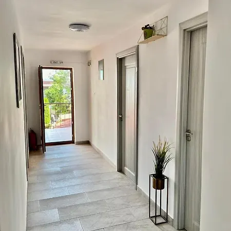 Sibel Penzion Costineşti