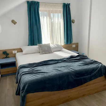Camere De Inchiriat Sibel بيت ضيافة كوستِنيست
