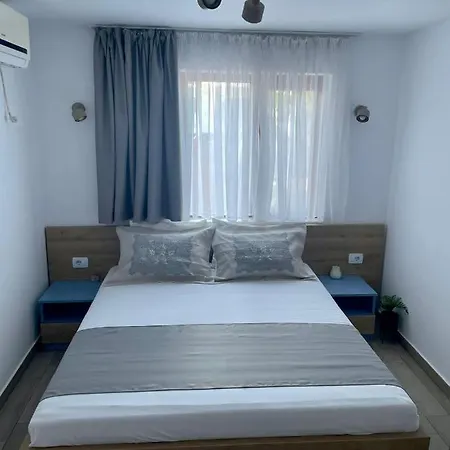 Camere De Inchiriat Sibel كوستِنيست